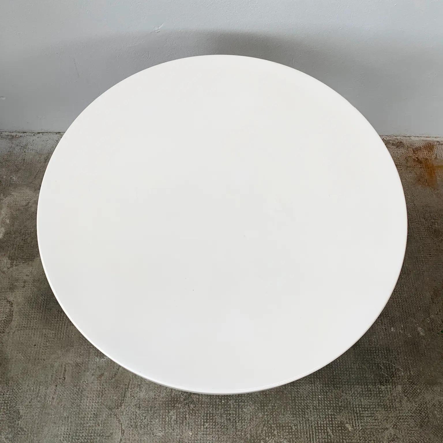 Ignazio Gardella e Anna Castelli per Kartell <br> Tavolo rotondo in vetroresina mod. 4993, 1967 - immagine 5