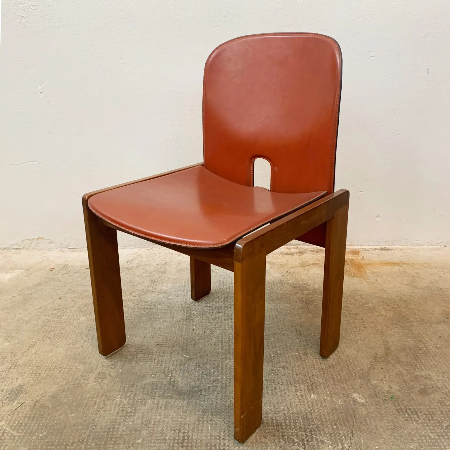 Afra e Tobia Scarpa per Cassina <br> Gruppo di 6 sedie mod. 121, 1965 - immagine 4