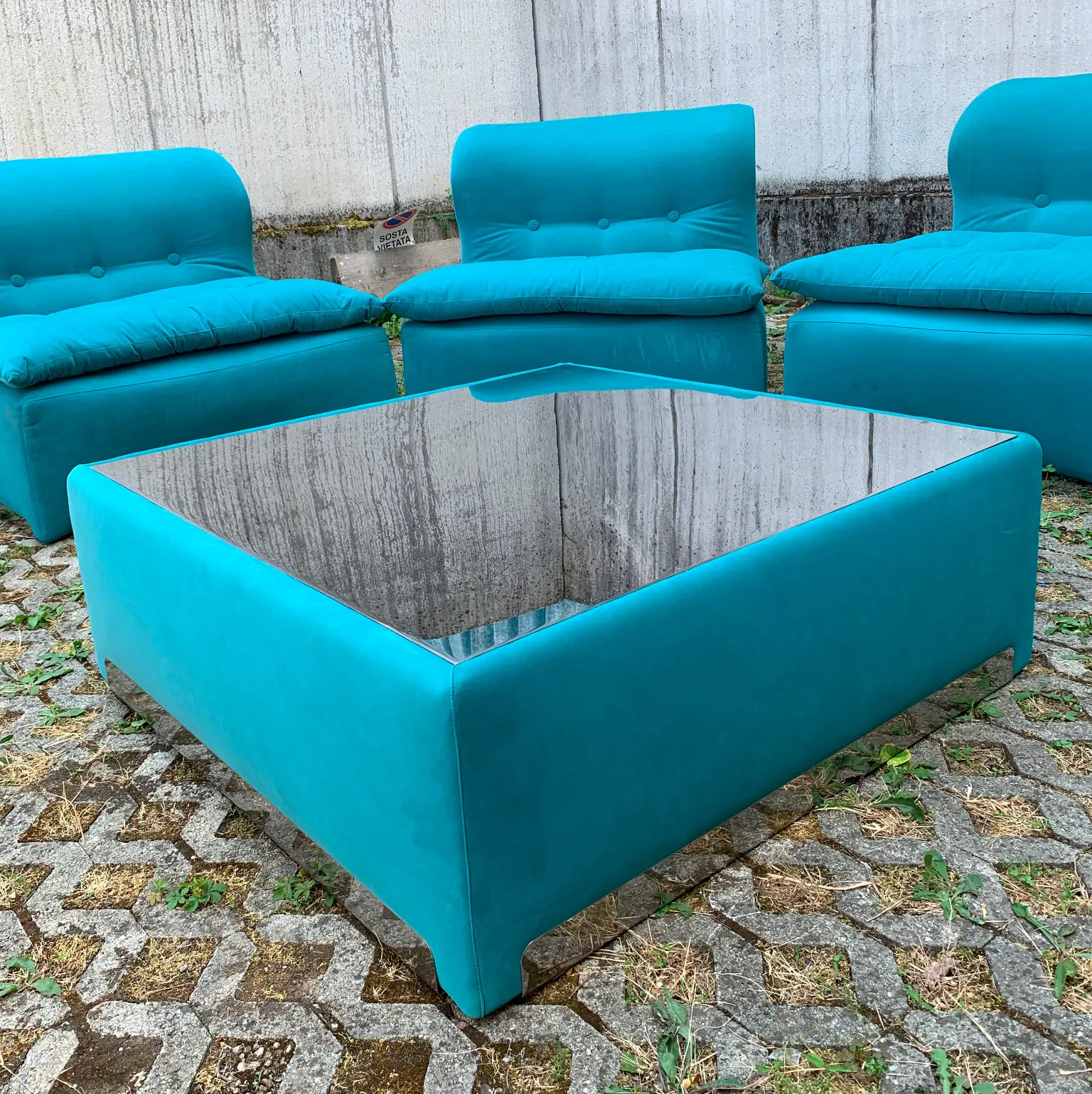 Giovanni Offredi per Saporiti <br> Set di 5 poltrone mod. Vela Bassa + tavolino, anni 70 - immagine 12