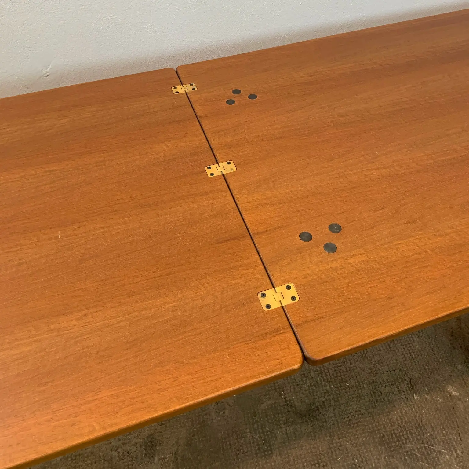 Afra e Tobia Scarpa per Cassina <br>Tavolo da pranzo allungabile mod. 778 - immagine 7