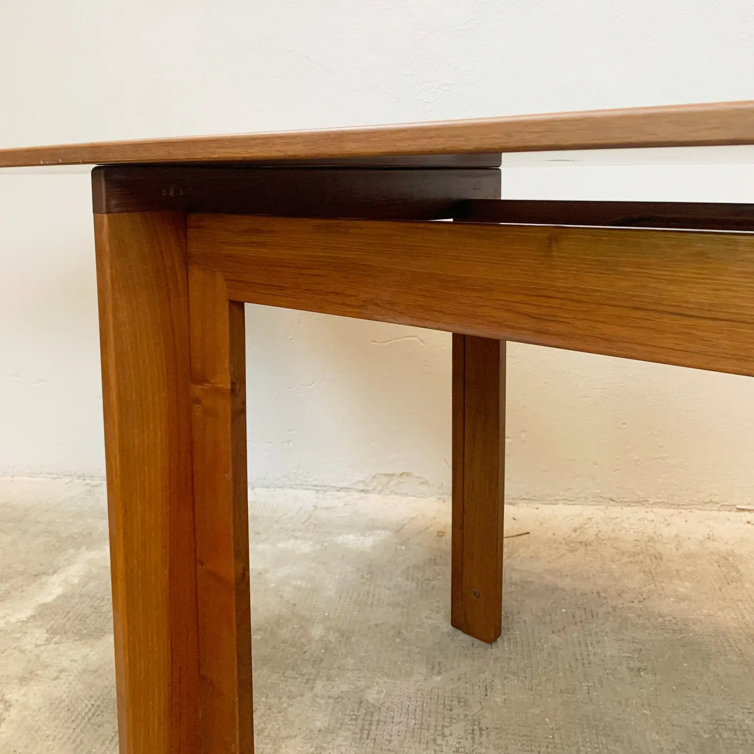 Afra e Tobia Scarpa per Cassina <br>Tavolo da pranzo allungabile mod. 778 - immagine 8