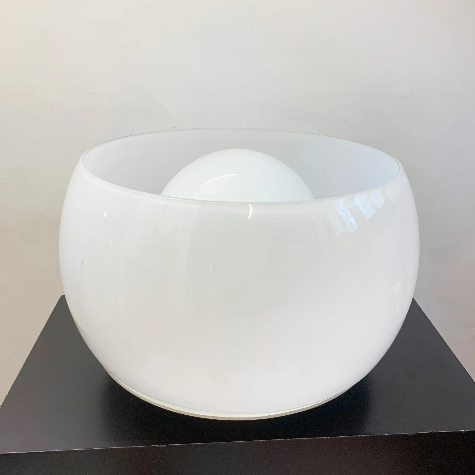 Vico Magistretti per Artemide <br> Lampada a plafoniera mod. Omega, 1962 - immagine 4