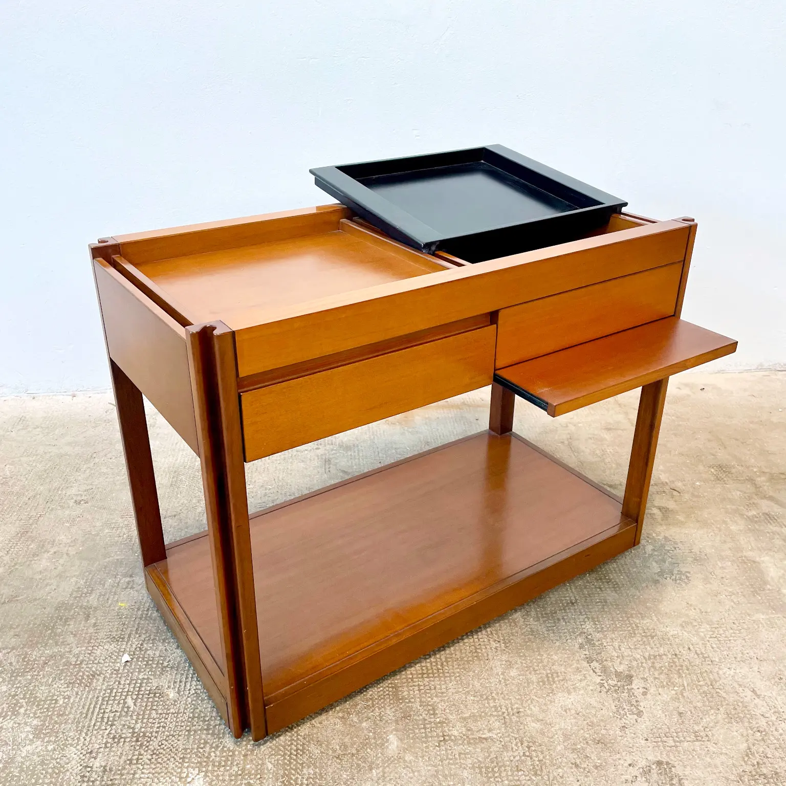 Angelo Mangiarotti per Molteni <br> Carrello bar mod. 4D, 1966 - immagine 4