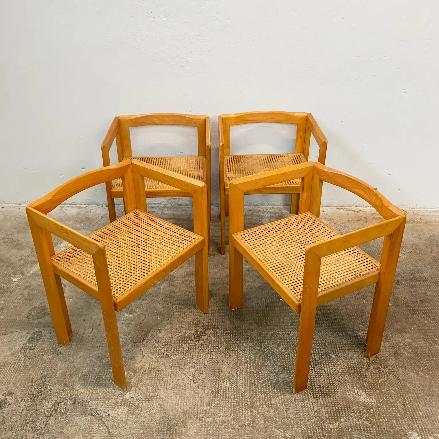 Derk Jan De Vries per Maisa <br> Gruppo di 4 sedie in legno di rovere, anni 70 - immagine 9