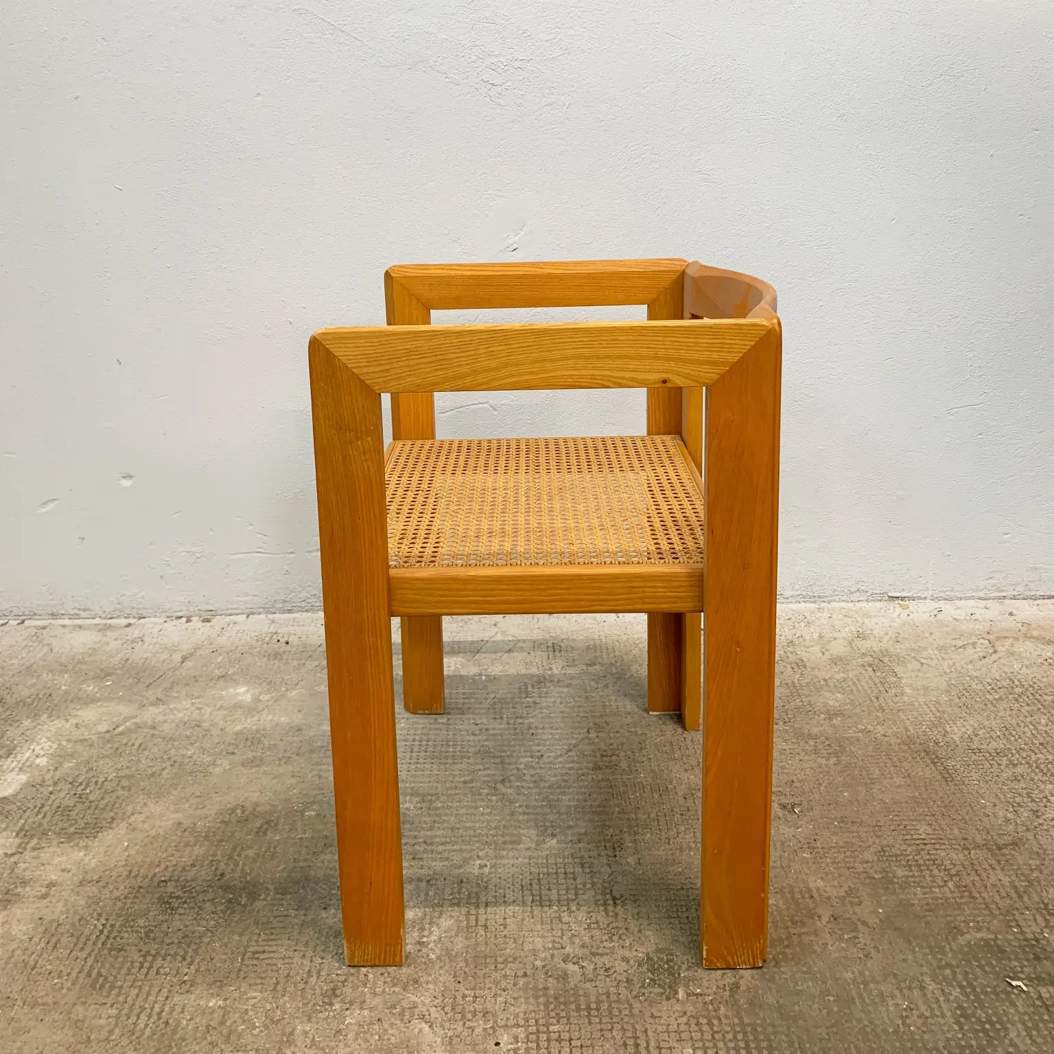 Derk Jan De Vries per Maisa <br> Gruppo di 4 sedie in legno di rovere, anni 70 - immagine 5