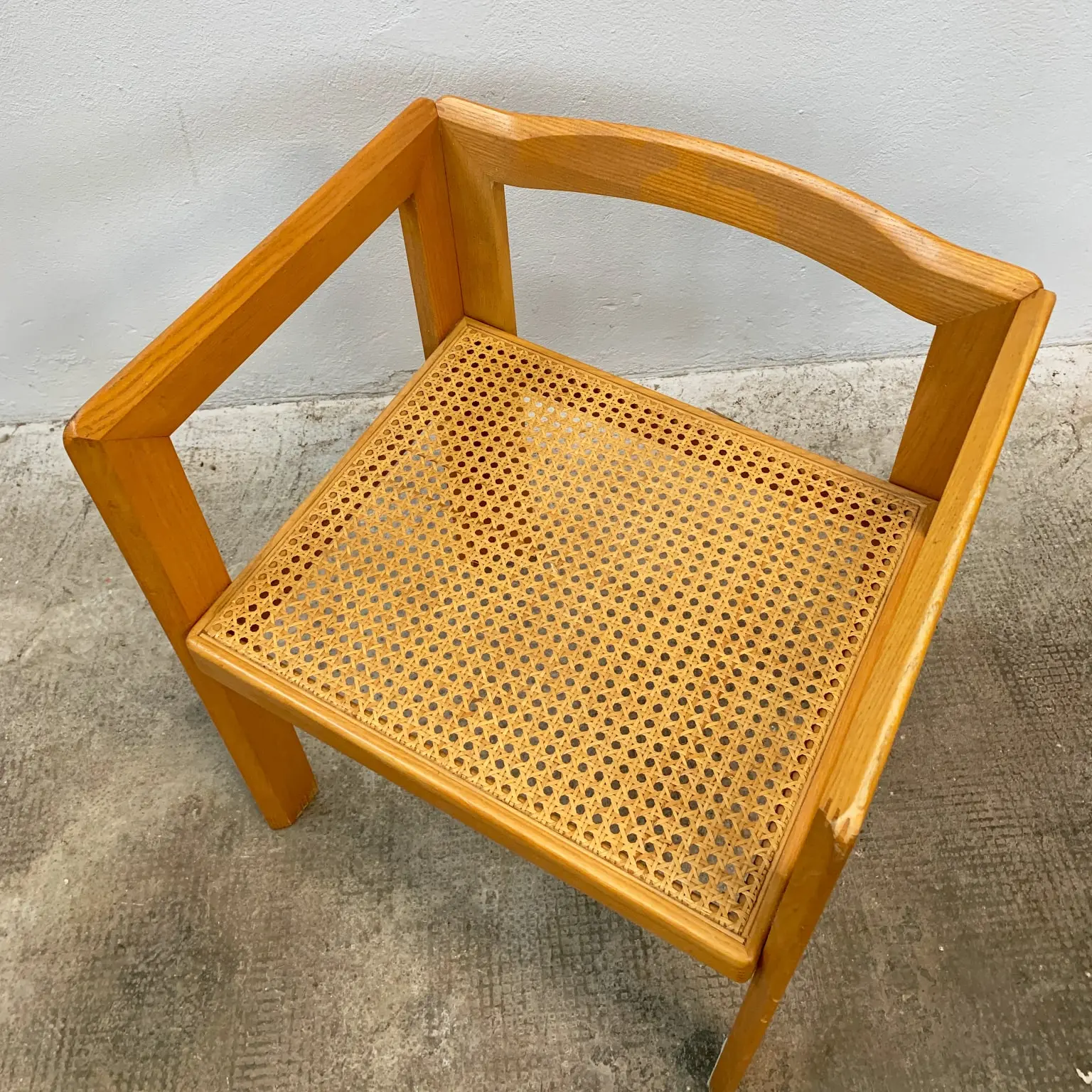 Derk Jan De Vries per Maisa <br> Gruppo di 4 sedie in legno di rovere, anni 70 - immagine 3