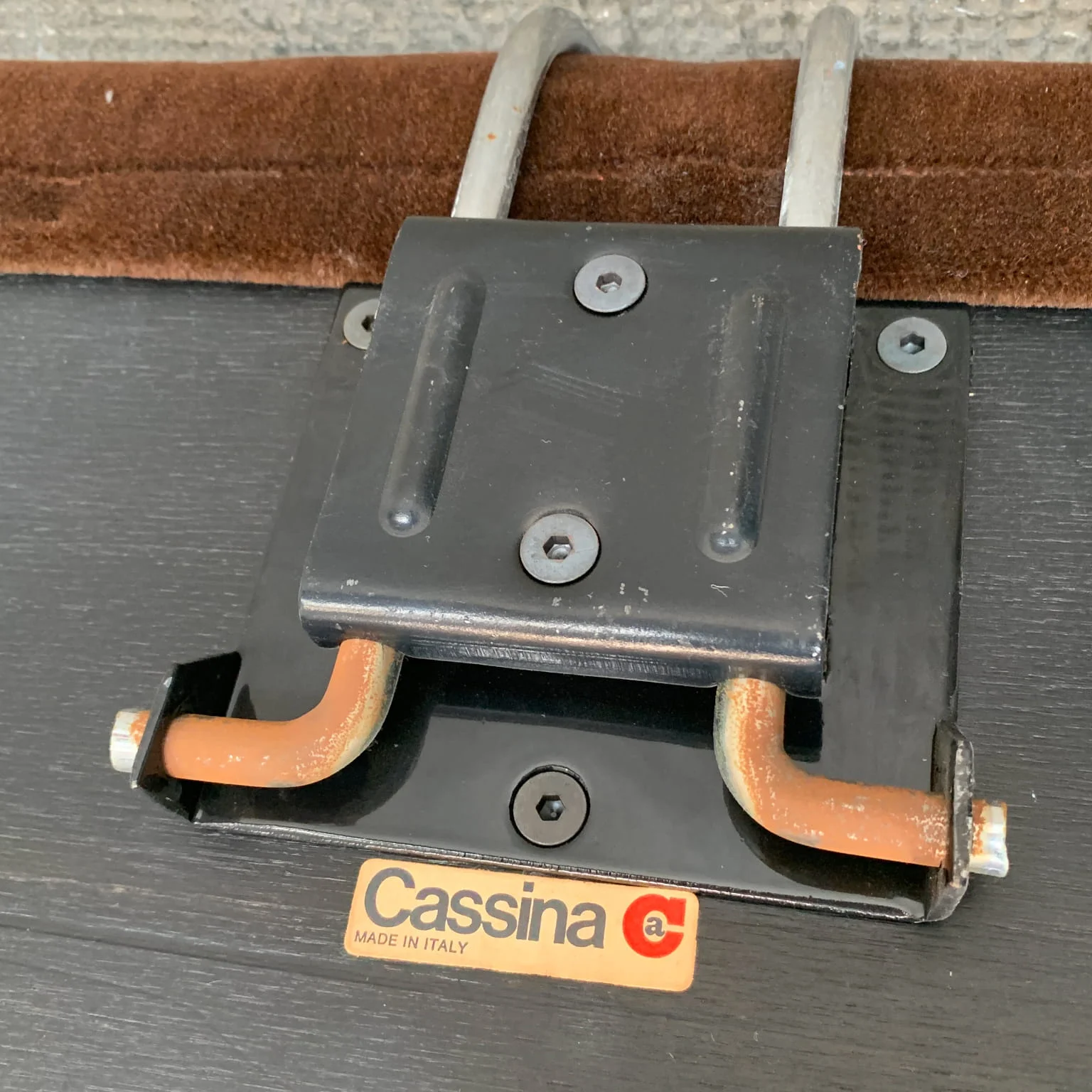Afra e Tobia Scarpa per Cassina <br> Divano a 3 posti mod. Soriana, anni 70 - immagine 11