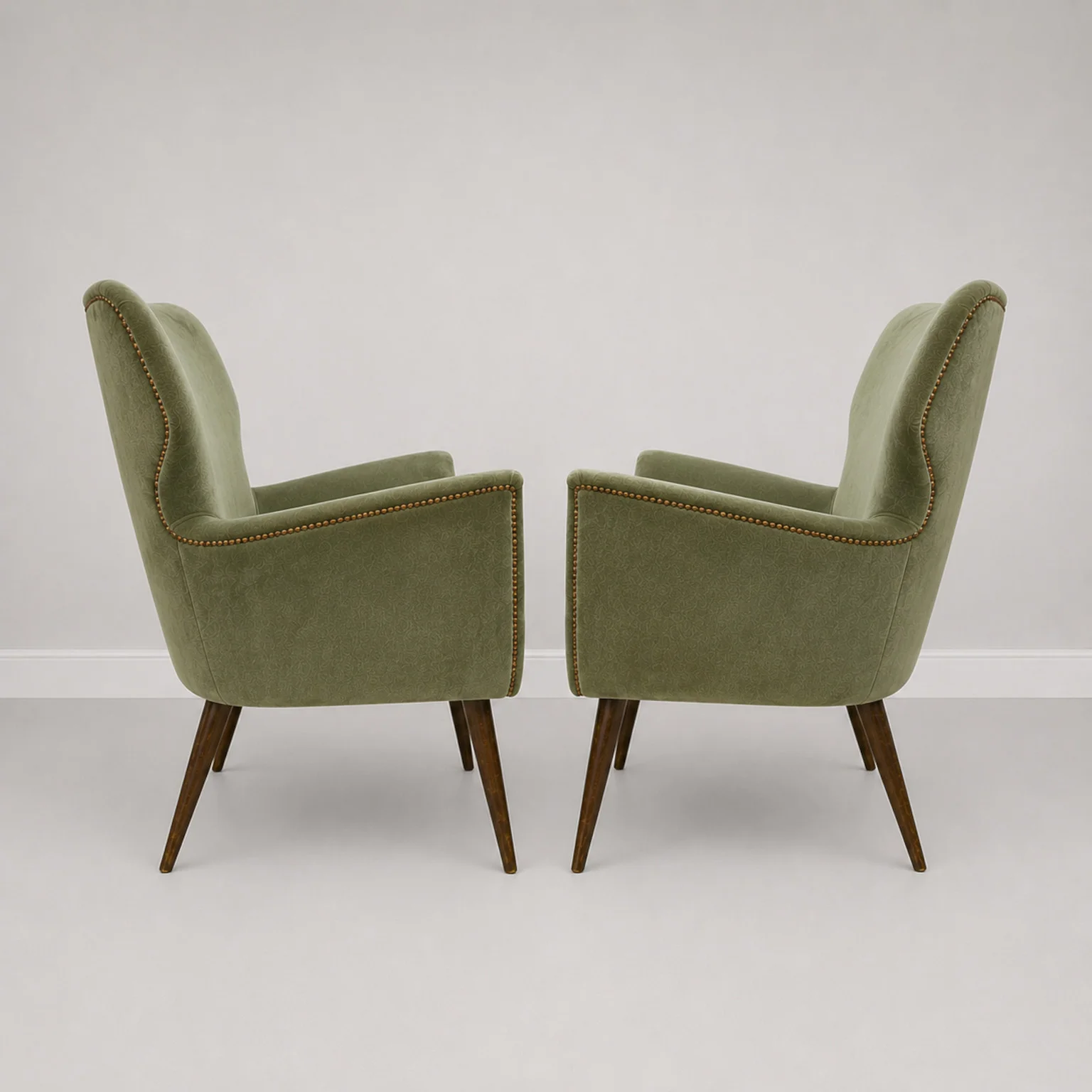Coppia di poltroncine in velluto verde <br> Italia, anni 50 - immagine 3