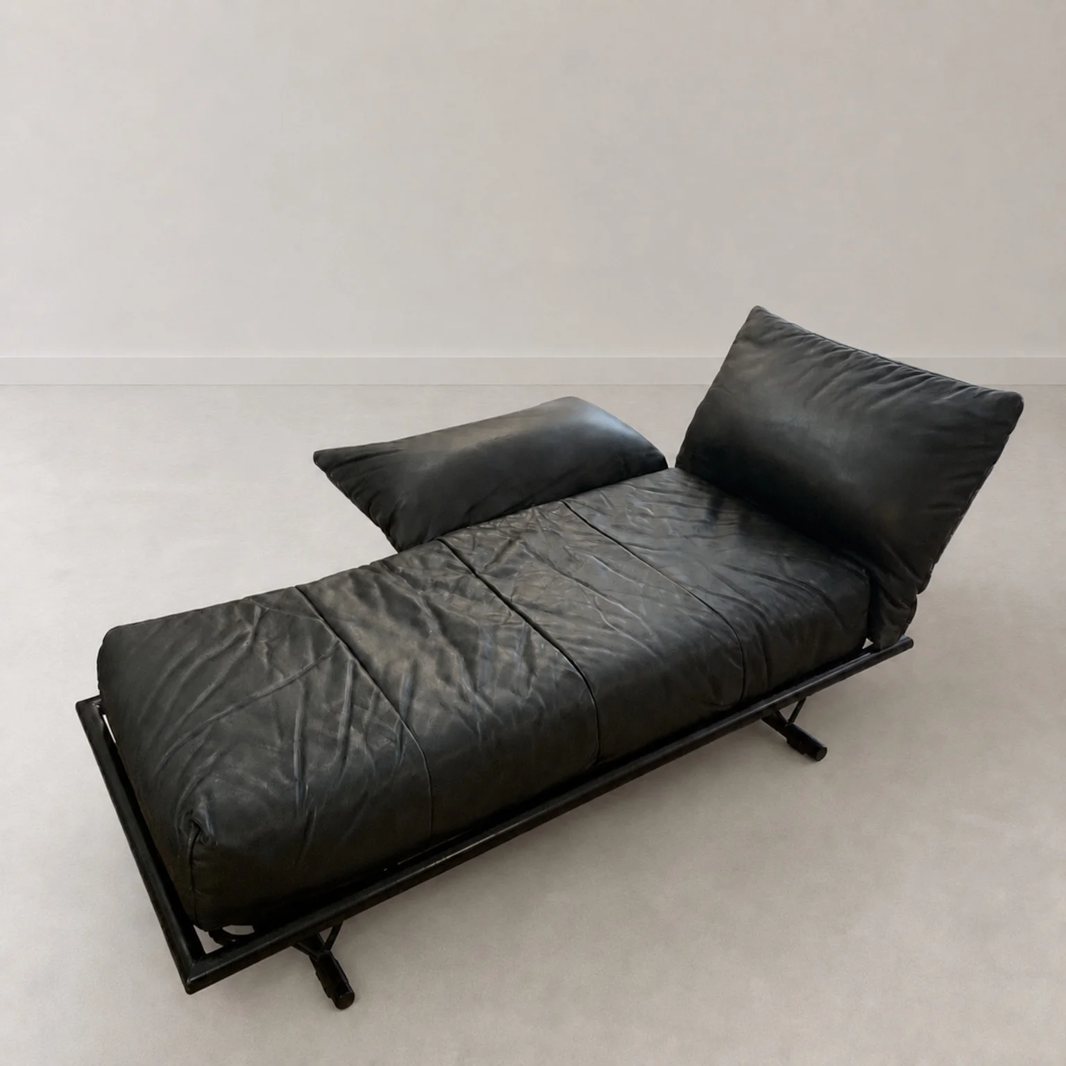 Peter Maly per Ligne Roset <br> Divano in pelle mod. Prao, anni 80 - immagine 7