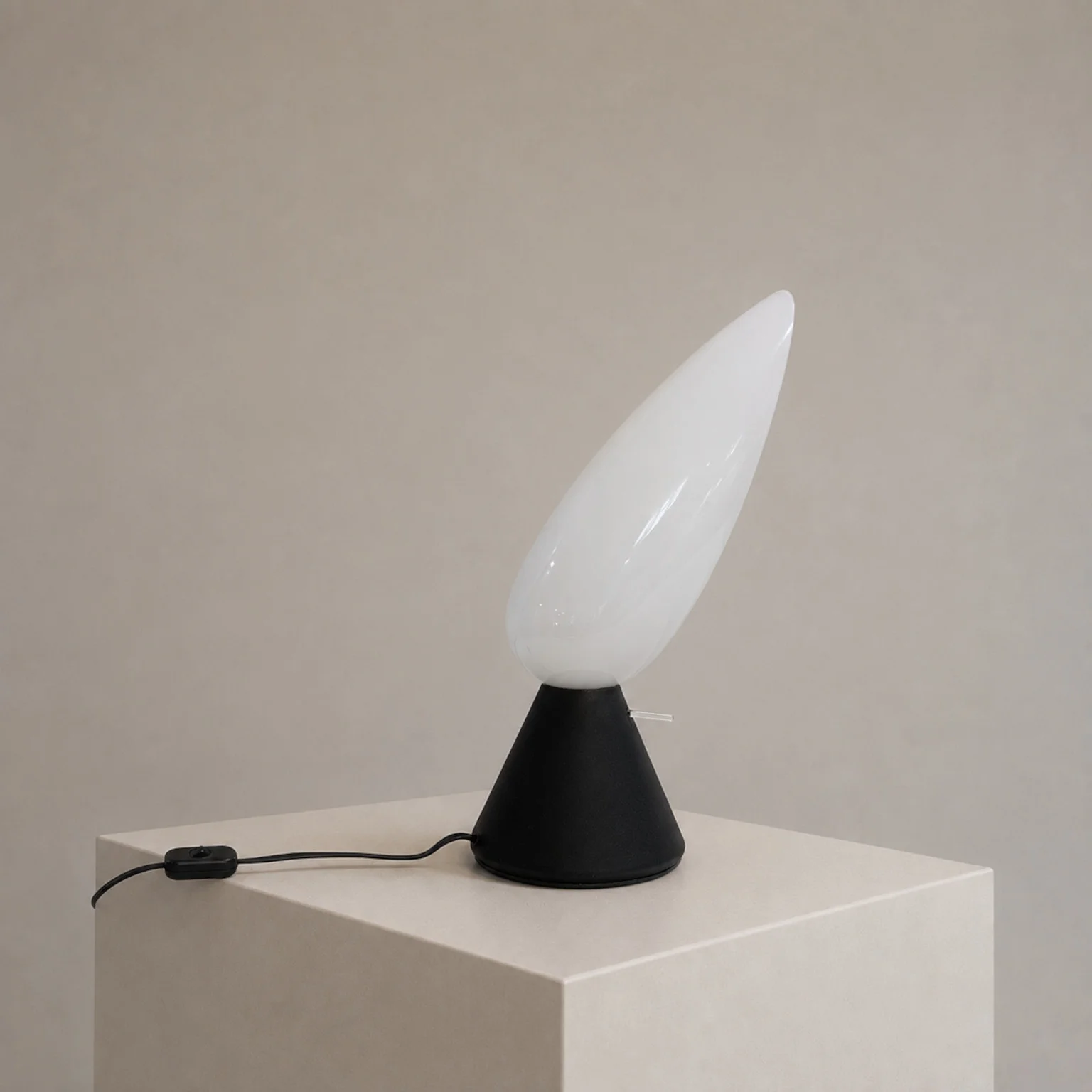 Lampada da appoggio <br> Italia, anni 70 - immagine 4