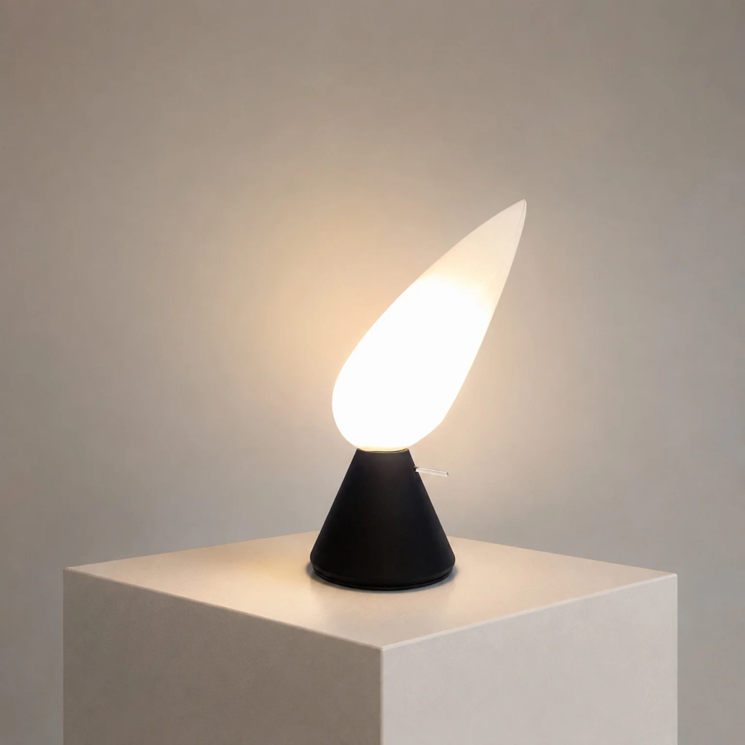 Lampada da appoggio <br> Italia, anni 70