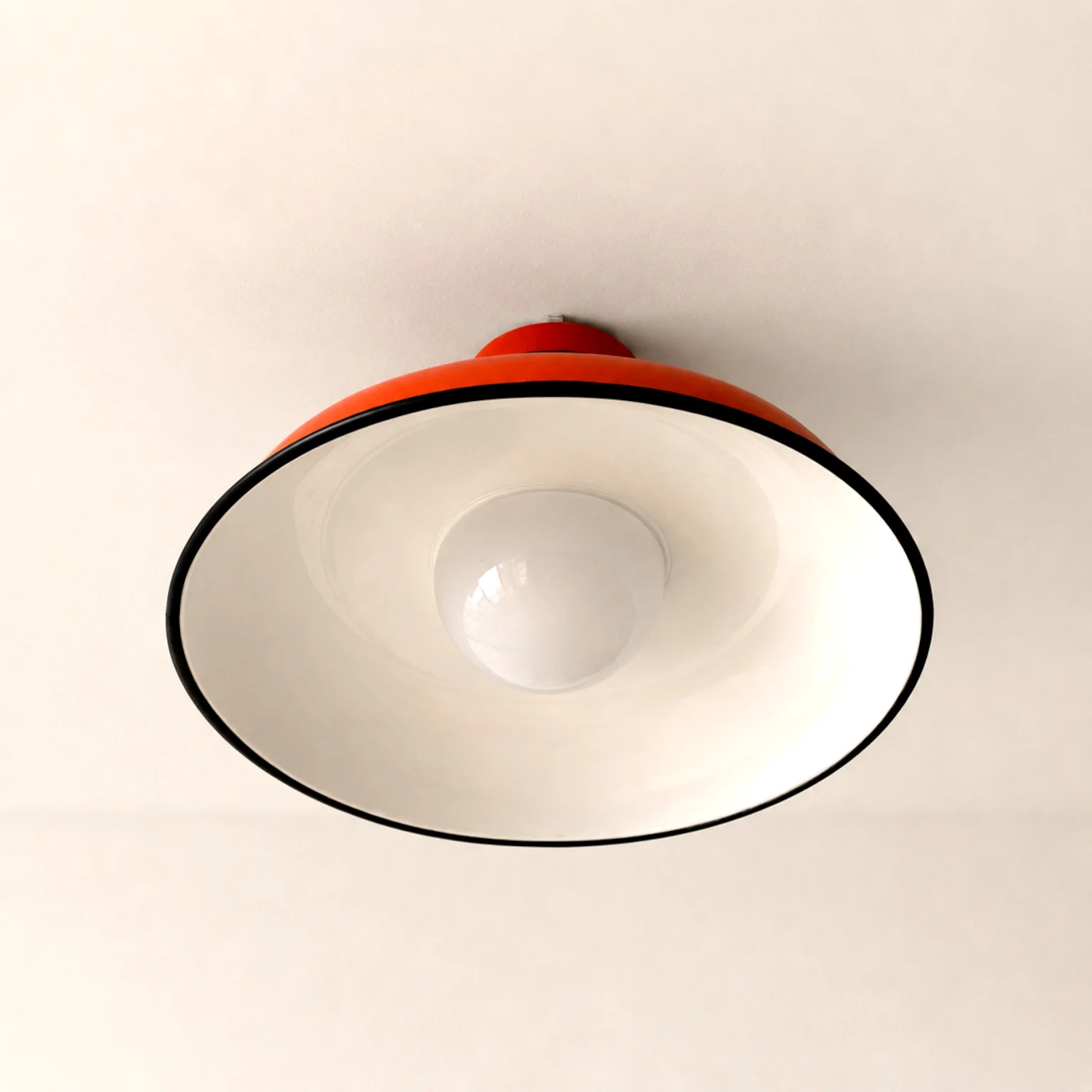Gianni Celada per Fontana Arte <br> Gruppo di 3 lampade a soffitto mod. Sisten, anni 70 - immagine 4